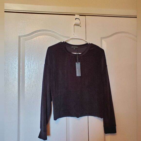 𝅺ELECTRICA Black Crop Ribbed Top - Picture 1 of 5